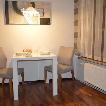 Schlafen In * شتاده